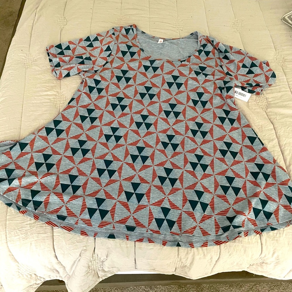 Lularoe 2X top